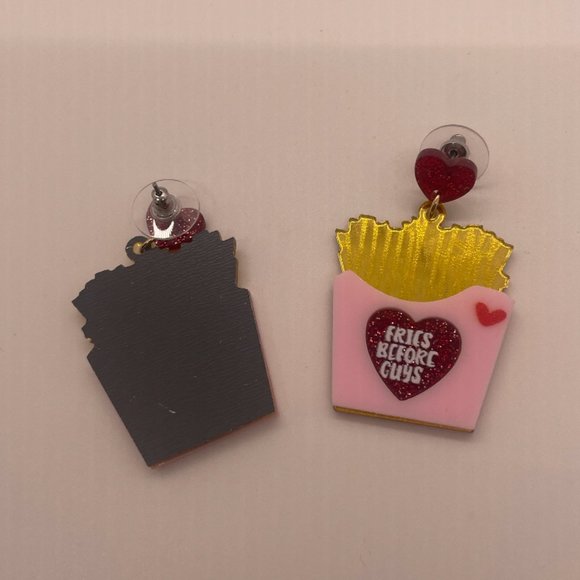 ⭐❤️ FREE Fries French Boys Guys Food Snack Boho Hipster Artsy Drop Hip Earrings - Picture 4 of 7